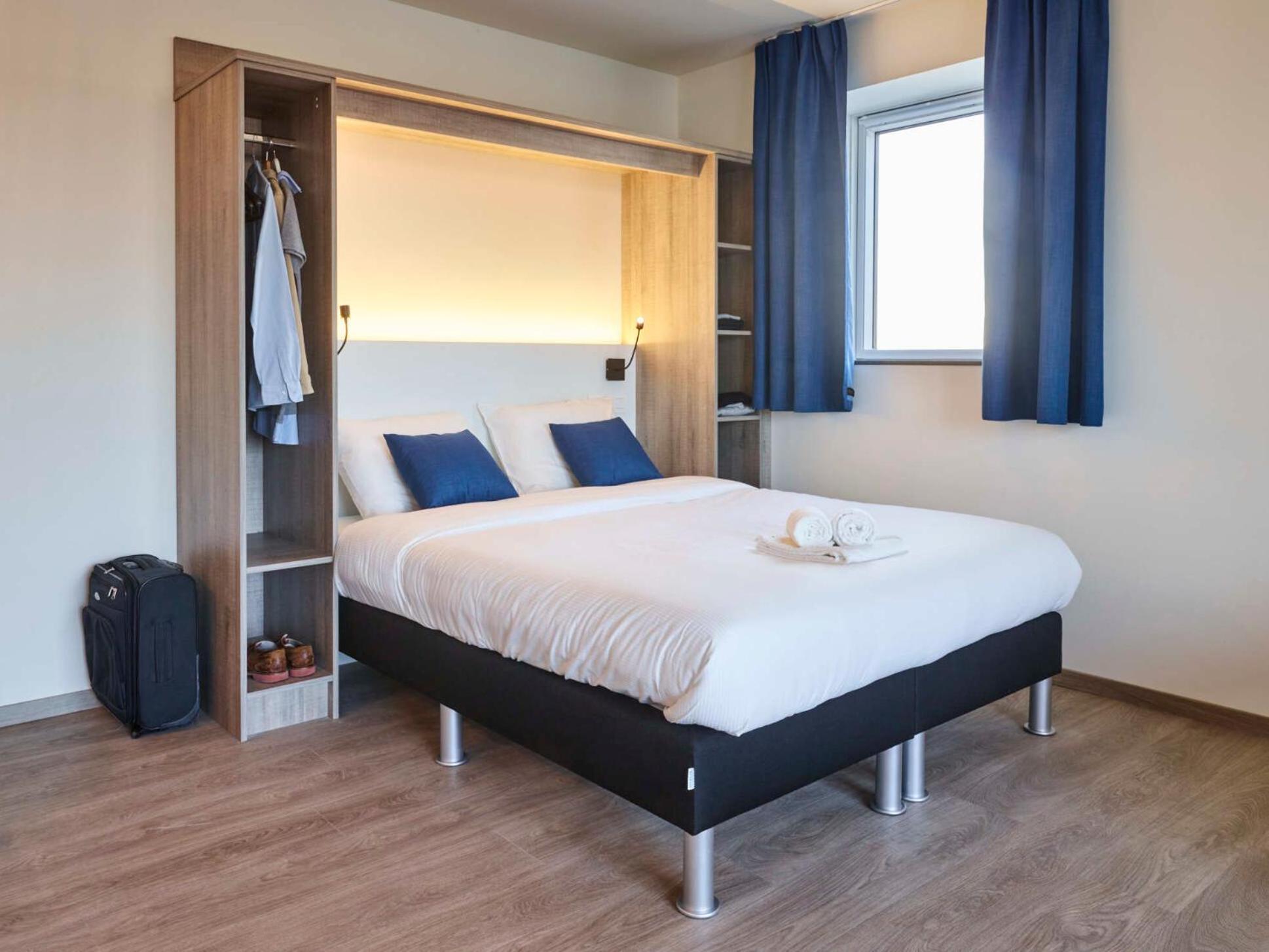 Holiday Suites Zeebrugge Стая снимка
