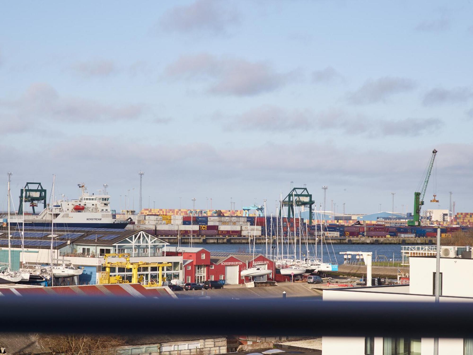 Holiday Suites Zeebrugge Екстериор снимка